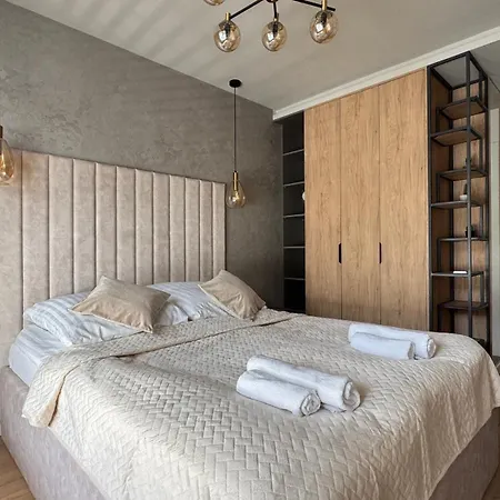 Meva Baltic Rentals- Beige Apartman