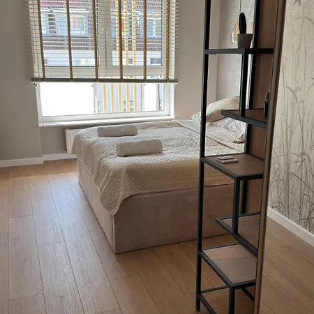 Meva Baltic Rentals- Beige Apartman
