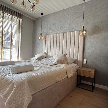 Meva Baltic Rentals- Beige Apartman
