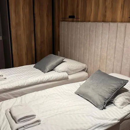Meva Baltic Rentals- Beige Apartman *